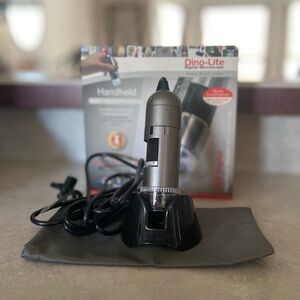 Dino-Lite: Digital Microscope AM413ZTA
